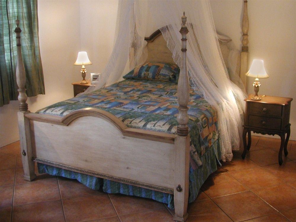 Nature'S Paradise Bed & Breakfast Marigot Bay Ngoại thất bức ảnh